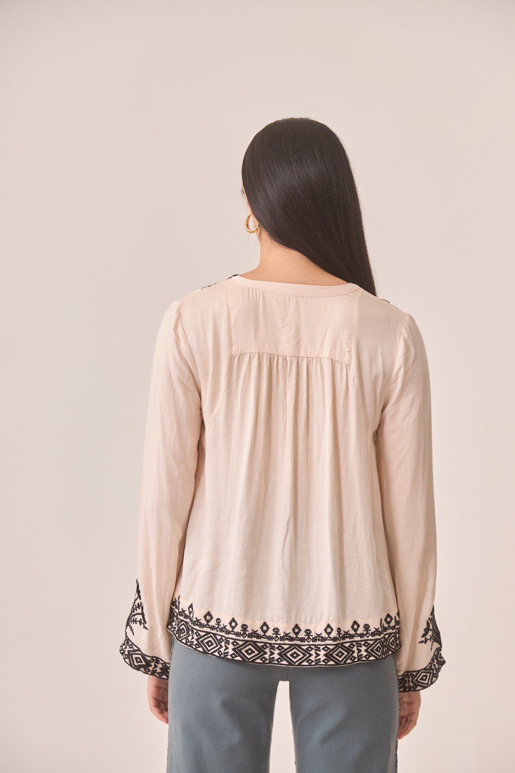 Blusa - Blusa BLUSA MODAL CON BORDADO - Imagen 2