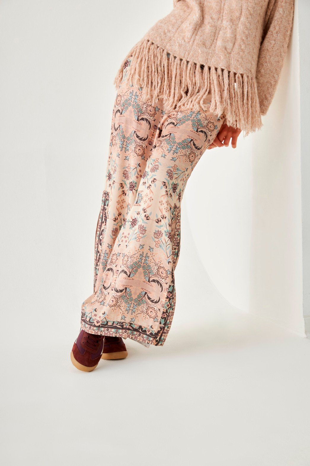 Pantalón - Pantalón PANTALÓN ESTAMPADO ABERTURAS LATERALES - Imagen 2